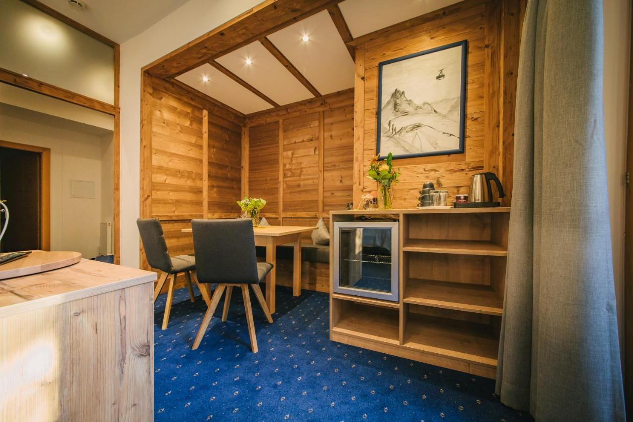 Arlen Lodge Hotel Inkl Premium Karte Im Sommer Sankt Anton am Arlberg Luaran gambar