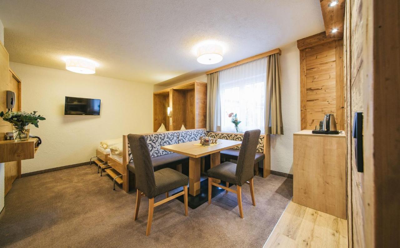 Arlen Lodge Hotel Inkl Premium Karte Im Sommer Sankt Anton am Arlberg Luaran gambar