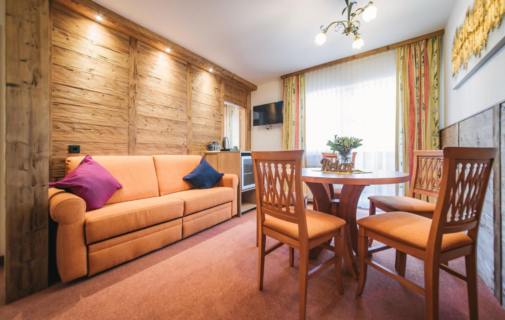 Arlen Lodge Hotel Inkl Premium Karte Im Sommer Sankt Anton am Arlberg Luaran gambar