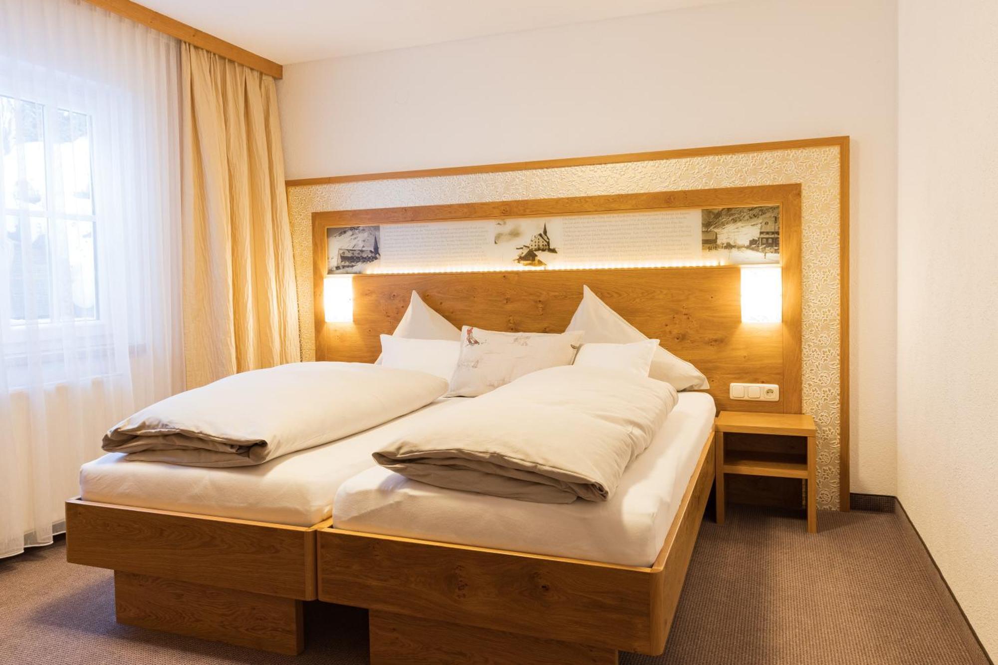 Arlen Lodge Hotel Inkl Premium Karte Im Sommer Sankt Anton am Arlberg Luaran gambar